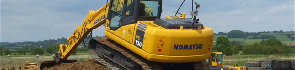 Komatsu PC130 in use