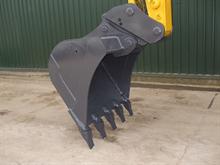 Komatsu Attachments