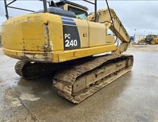 Komatsu PC240LCD-8