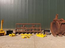 Komatsu Attachments On-line