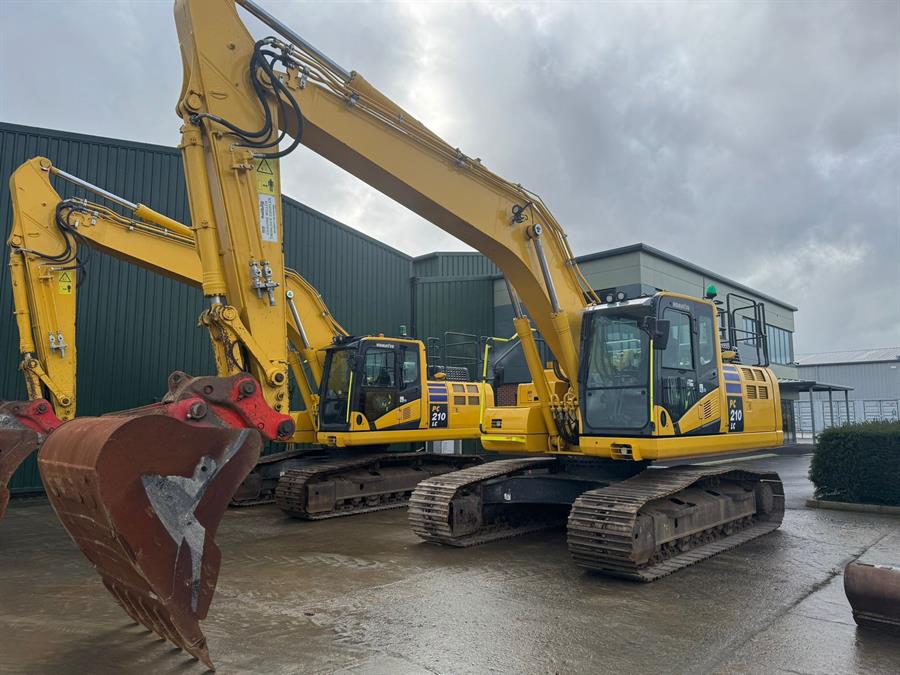 KOMATSU_PC210LC-11E0