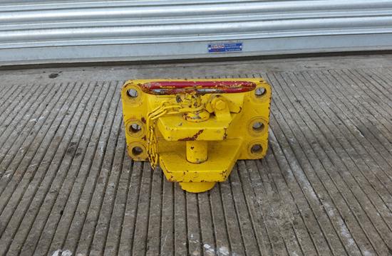 Komatsu D65PX Tow Hitch